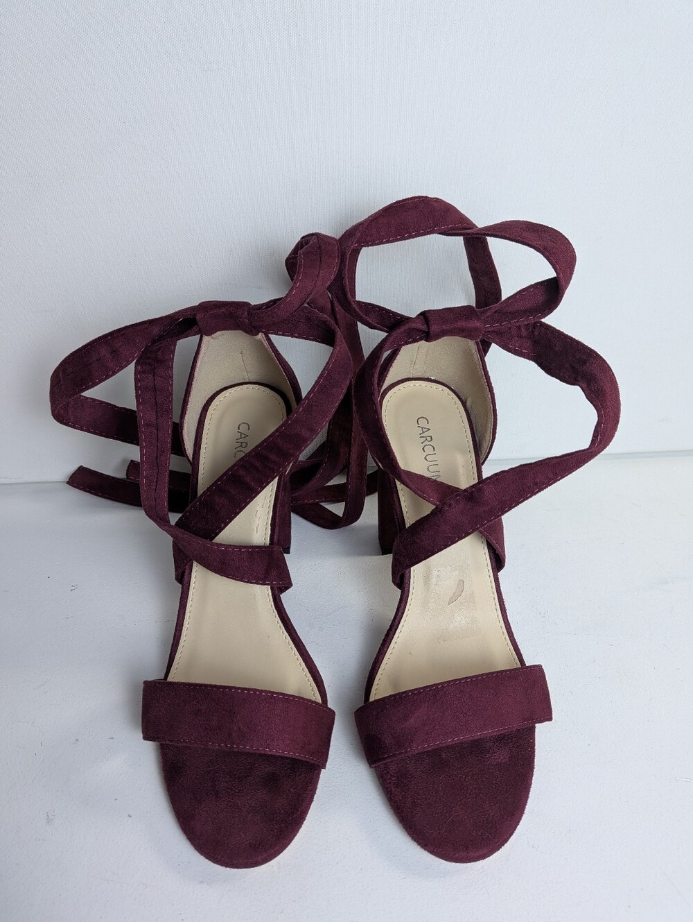 Women’s Burgundy Faux Suede Ankle Strappy Peep Toe block heel Sandals Sz 8 EUC - Picture 8 of 9